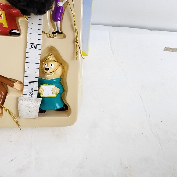 Universal Studios Retro Cartoon Characters 12pc Mini Hanging Ornaments NEW - Picture 12 of 12